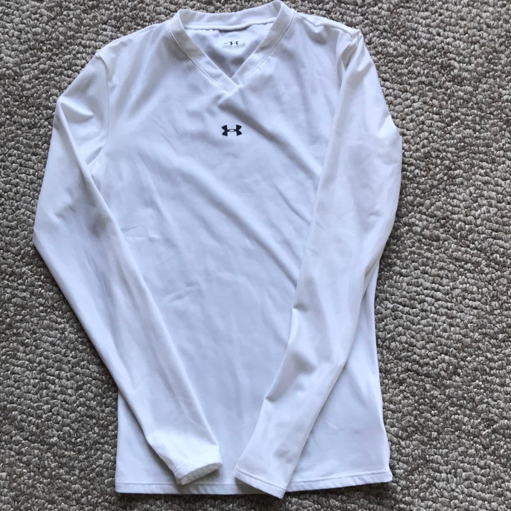 Under Armour top